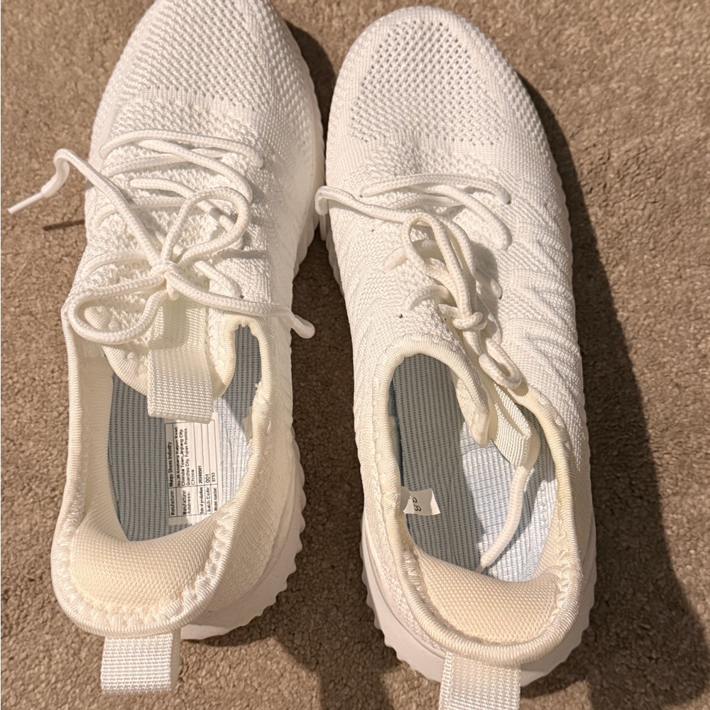 Classic Women's Lightweight Knit Lace-Up Sneakers - White